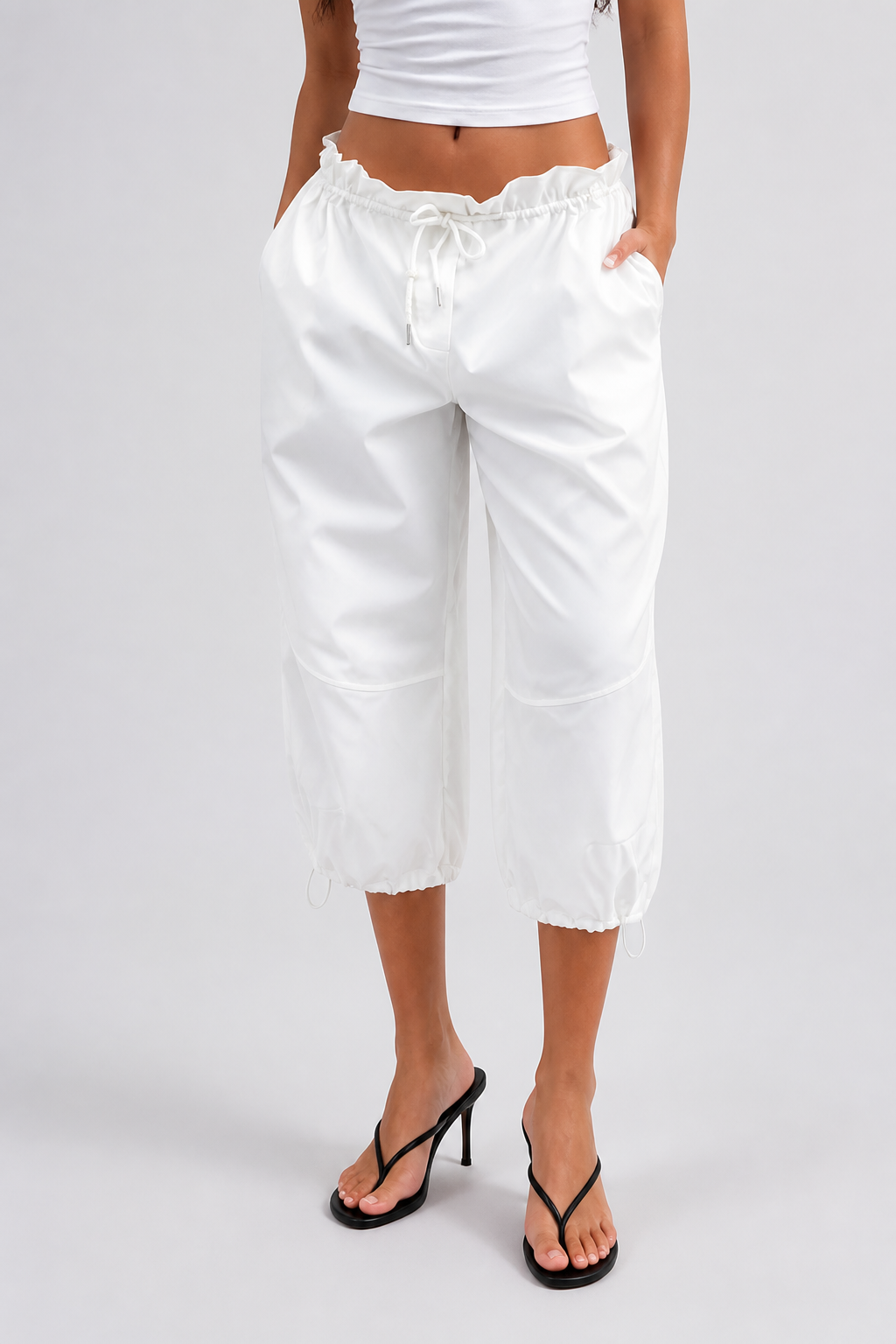 Adjustable Drawstring & Breathable Cropped Wide-Leg Pants (3/4 Length)